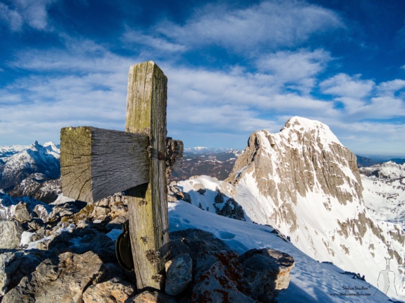 Gipfelkreuz Mühlsturzhorn mit Stadelhorn.