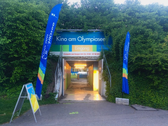 Kino-Eingang