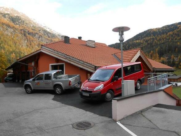 beim brunnen Zufahrt