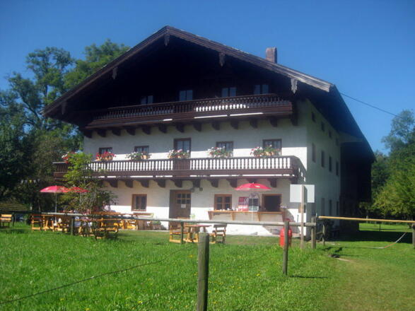 Bewirtetes Schöllkopfhaus am Strandbad Schöllkopf Prien.