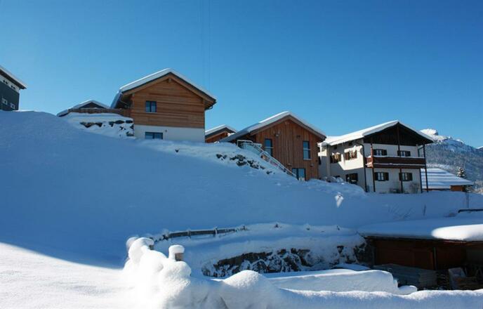 Villa-Vertikal_mittleres_Haus