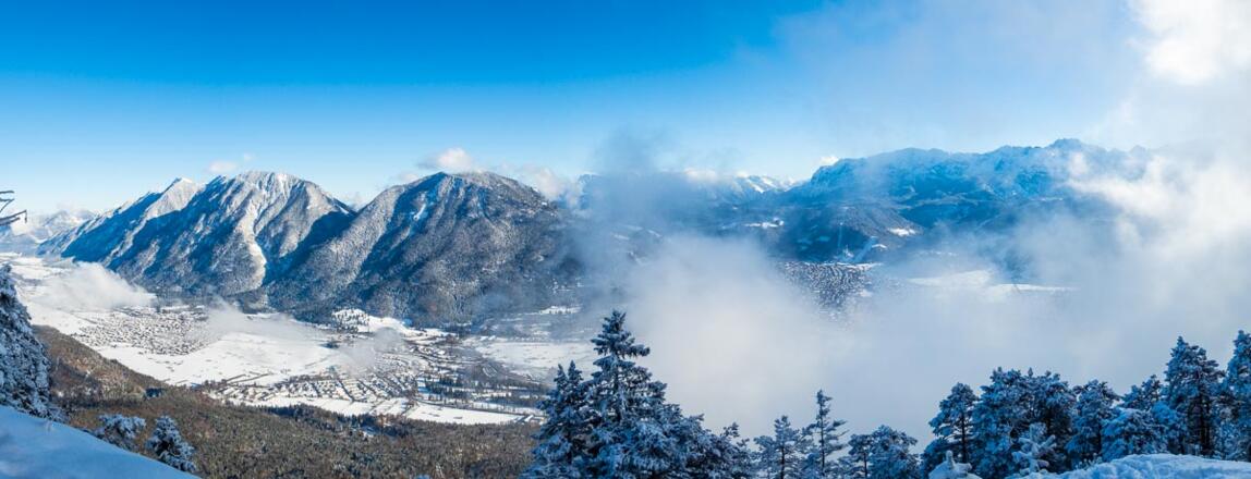 Bevor wir am Königsstand wieder aufbrechen, genießen wir nochmals das Bergpanorama.