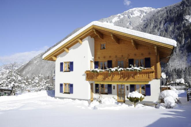 Haus Pacher Winteransicht