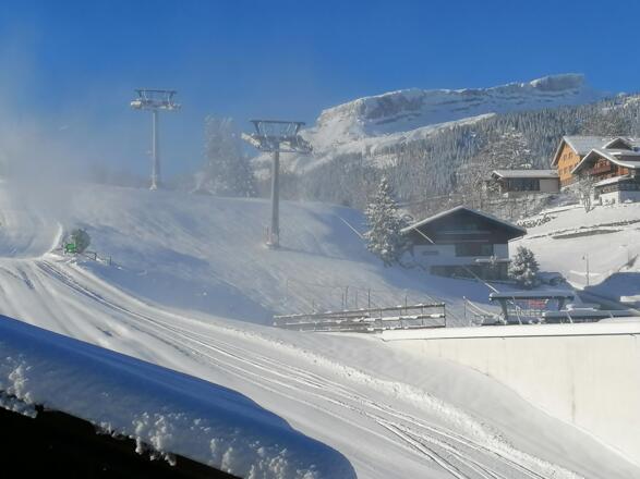 Winter 2021 _ Blick Ifen incl. Beschneiung Parsenn