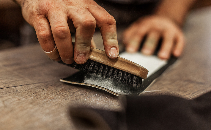 In der Lederhosen-Werkstatt © Helge Röske