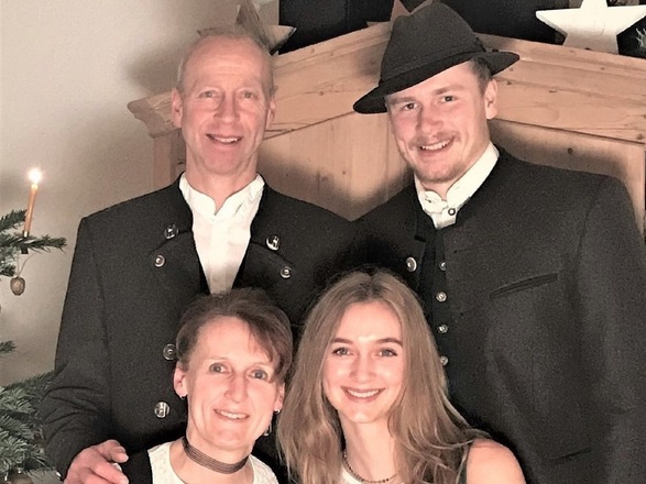 Die Gastgeberfamilie Hager, Fewo im Alpen-Landhaus zwischen Berg und Bach, Kiefersfelden