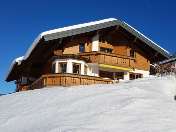 Haus im Winter