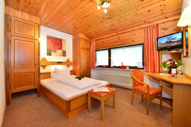 Einzelzimmer Standard