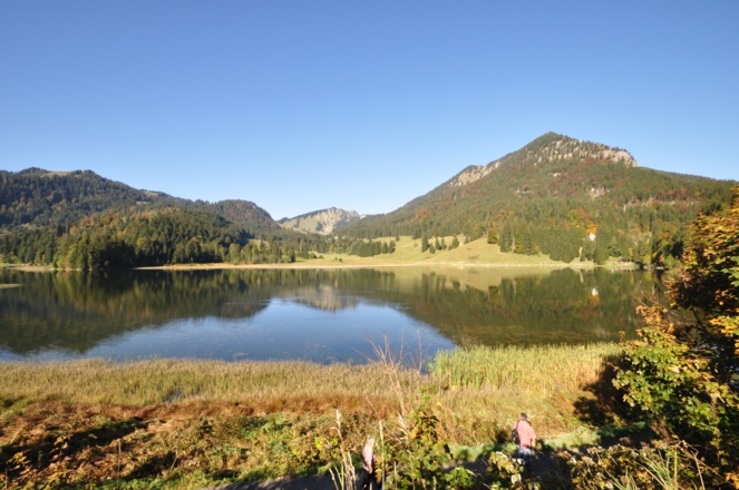 Morgenstimmung über dem Spitzingsee - Wegstück am Tag 3