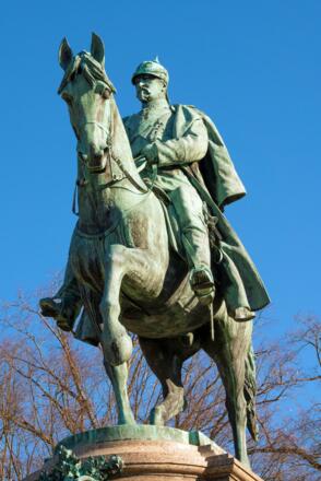 Reiterdenkmal Herzog Ernst II im Hofgarten