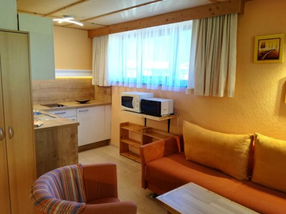 Küchenblock und Wohnbereich