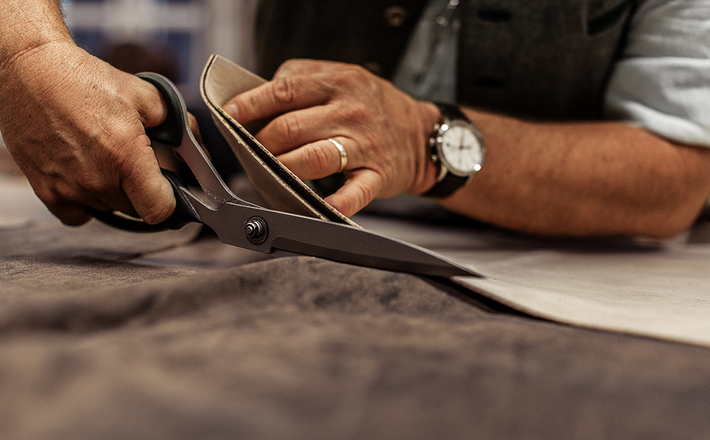 In der Lederhosen-Werkstatt © Helge Röske