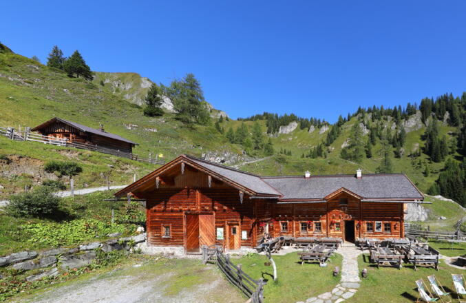 Aualm, 1.795 m