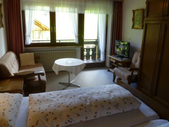 Zimmer 2 - Gästehaus Weitnauer