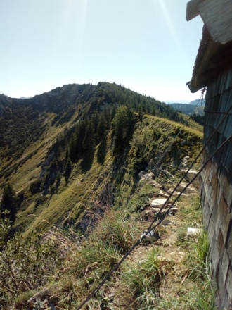 Blick auf den alpinen Premiumweg von der Freudenreichkapelle