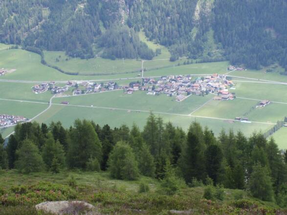 Blick auf Dorf