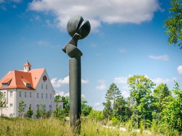 Fritz König -  Große Flora II -  Bronze, 1976