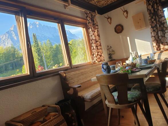 Frühstück in der Woidstubn