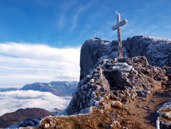 Gipfelkreuz bei der Himmelpforthütte 1735m