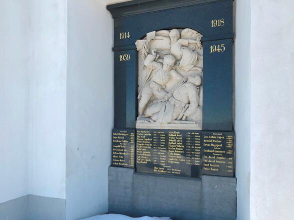Pfarrkirche Möggers, Kriegerdenkmal