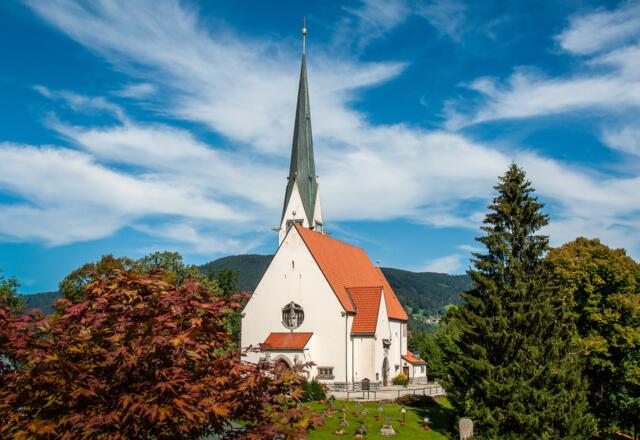 Kath. Kirche Maria Himmelfahrt Bad Wiessee 1