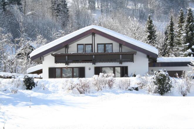 Hausansicht - Winter