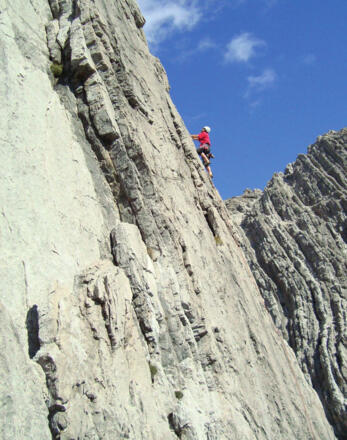 Joe Zangerle in der Glipfelplatte am Engelkarturm.