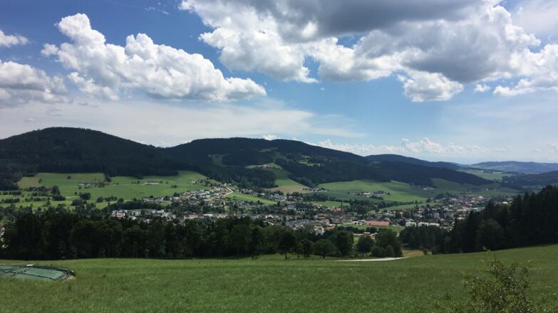 Blick auf St. Oswald bei Freistadt entlang der Mountainbike Runde 2