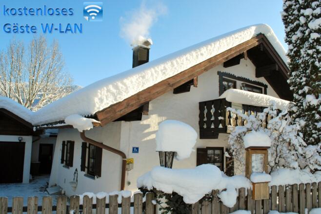 Hausansicht im Winter