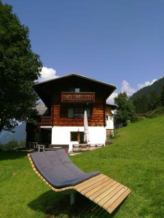 Außenansicht Blick zur Terrasse