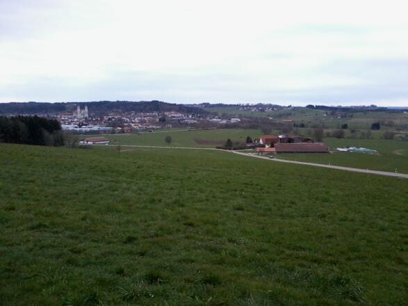 Blick auf Ottobeuren (rechts Fröhlins)