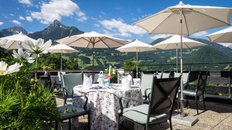 Terrase-Hotel-Montjola-Nova-Schruns-Montafon-