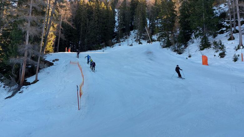 Wechsel zur Piste 6a, zur Oberen Härmelekopfabfahrt.
