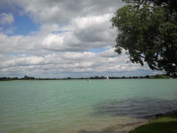Surfer auf dem Kronthaler Weiher