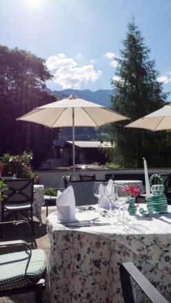 Terrasse-Hotel-Montjola-Nova-Montafon-Schruns