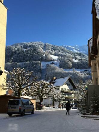 Kirchplatz Schruns Winter