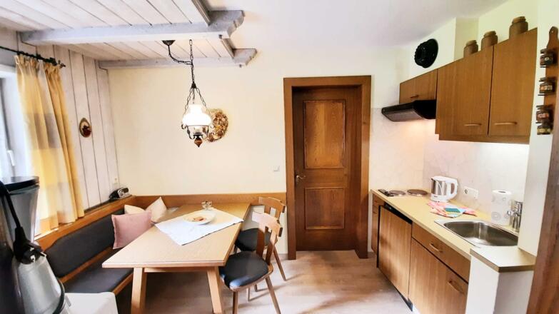 Essecke mit Küchenblock Ferienwohnung I