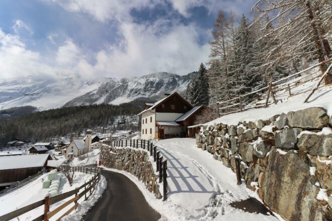 Haus hinten Winter