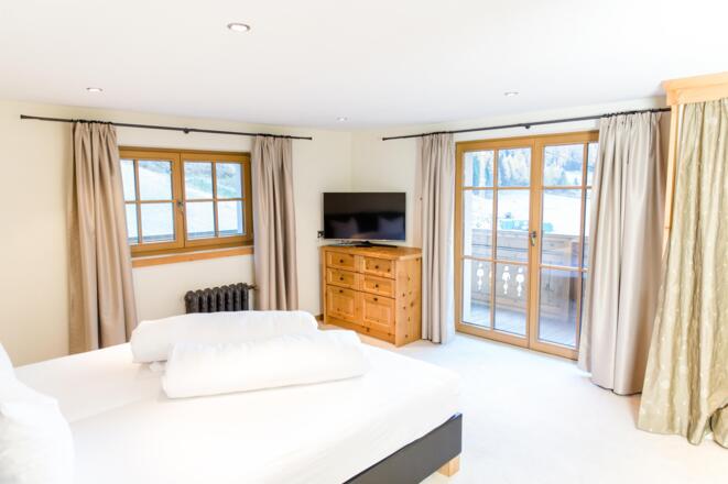 bedroom with mountain view