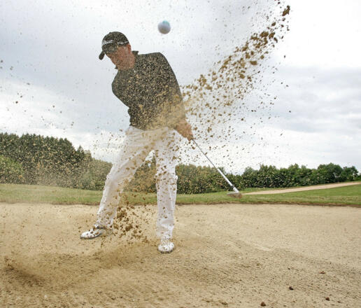 Rudelzhausen_Golfanlage Holledau_Golferabschlag_web_©LRA Freising