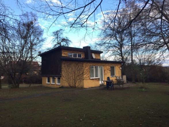 Häuschen in Holzen