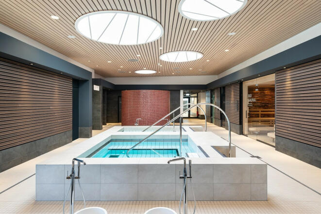 Erlebnisschwimmbad fresch Saunabereich und Kneippbecken