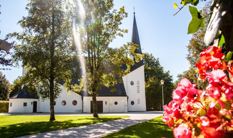 Evang. Auferstehungskirche Rottach-Egern