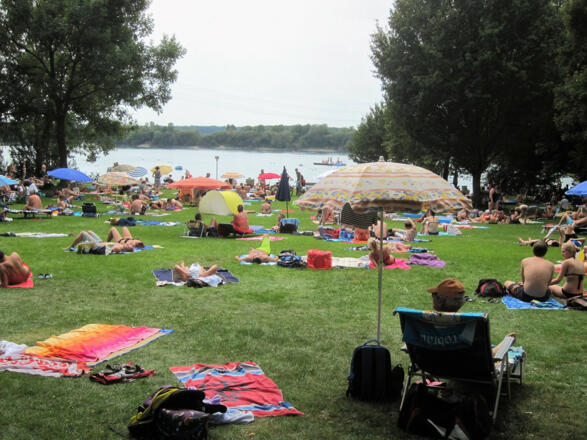 Eching_Echinger See_See und Liegewiese_web_© Ulrike Wilms