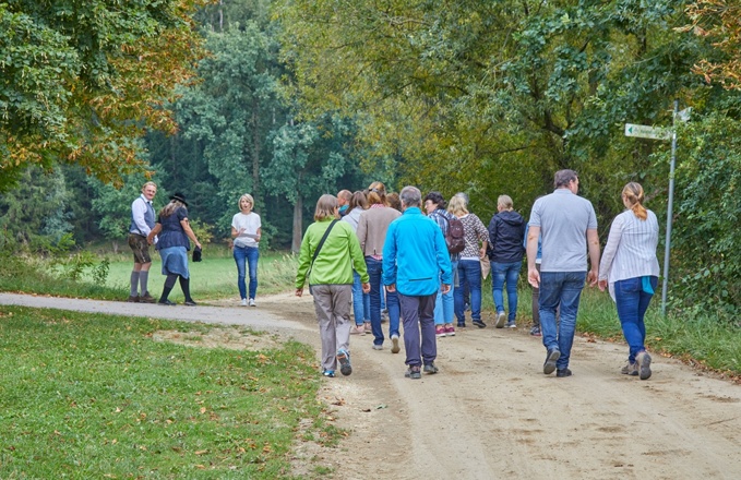 Gruppenführung auf dem Hopfenerlebnishof Blomoser©Hopfenerlebnishof Blomoser