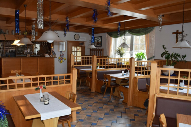 Gemütliches Restaurant im Hotel und Gasthof zur Länd