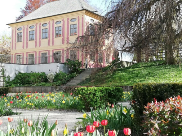 Salettl im Hofgarten der Weihenstephaner Gärten in Freising