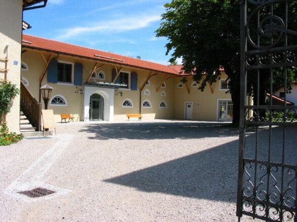 Schlossökonomie Grabenstätt