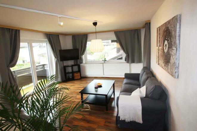 d9fe1c76-65f1-495b-ae94-3e6bfae96038