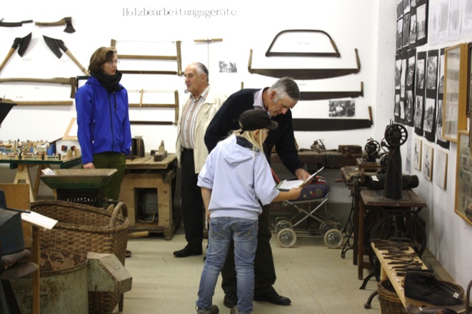 Eching_Bäuerliche Gerätesammlung_Austellungsraum mit Untensilien_web_ © Frau Ulrike Wilms